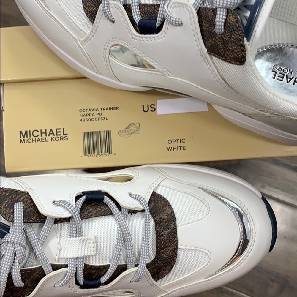 MICHAEL KORS OCTAVIA TRAINER NAPPA PU OPTIC WHITE - Picture 13 of 16